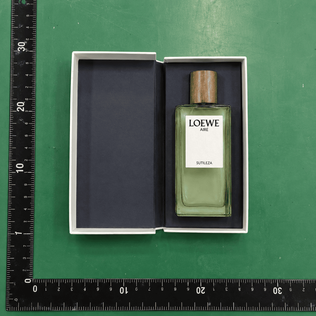Loewe Belt QC: Check Holes, Edges and Size Marks
