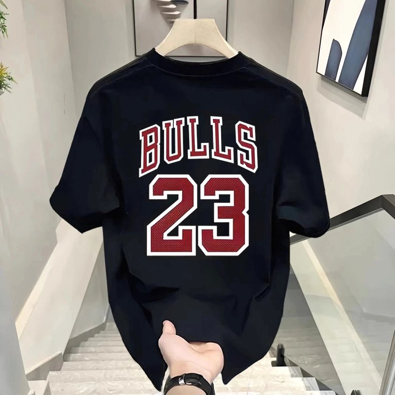NBA Black T-Shirt Review: A $5 Loose Cotton Crew-Neck With a Bulls Graphic